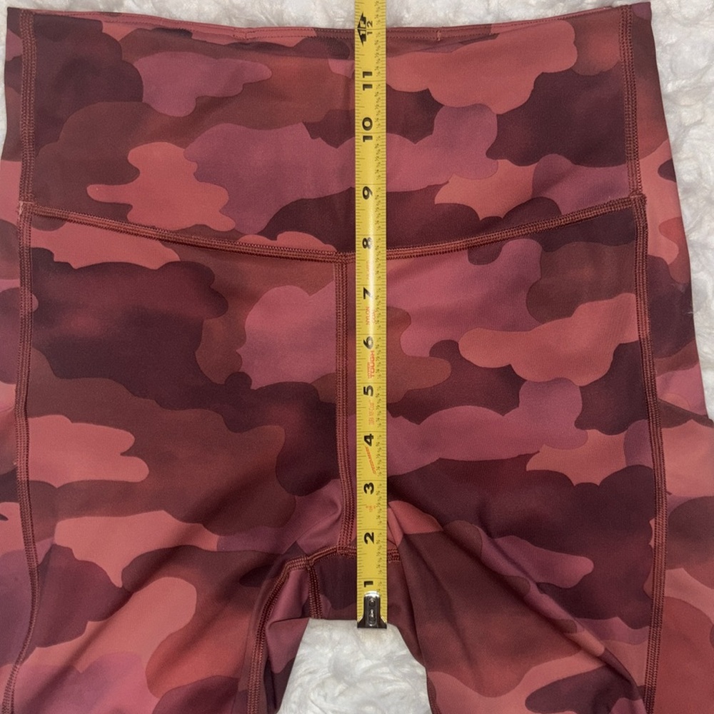 Athleta Ultimate Stash Pink Camo Printed 7/8 Tight, Size S - Picture 8 of 16